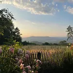 Ancienne Grange Typique Nichee Au Coeur Du Cantal Prázdninový dům Le Monteil (Cantal)