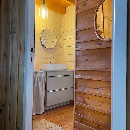 Holiday home Ancienne Grange Typique Nichee Au Coeur Du Cantal Le Monteil (Cantal)