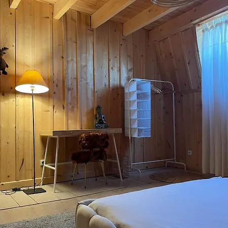 Ancienne Grange Typique Nichee Au Coeur Du Cantal