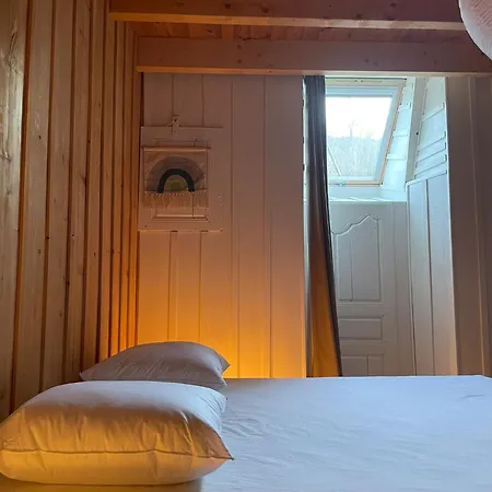 Ancienne Grange Typique Nichee Au Coeur Du Cantal Holiday home *