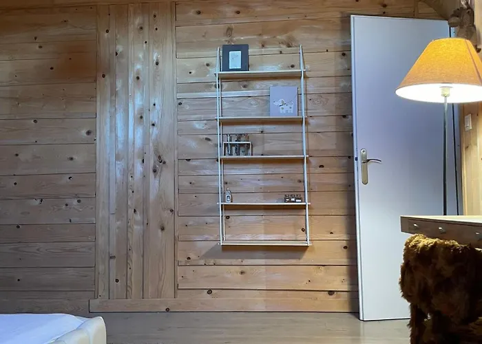 Ancienne Grange Typique Nichee Au Coeur Du Cantal Дом отдыха Le Monteil (Cantal)