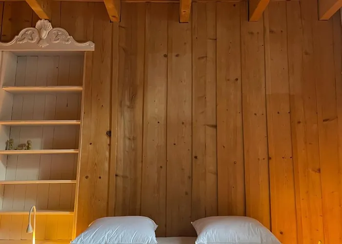 Ancienne Grange Typique Nichee Au Coeur Du Cantal Дом отдыха *