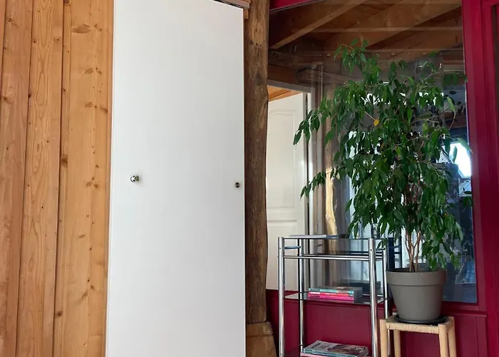 Ancienne Grange Typique Nichee Au Coeur Du Cantal Дом отдыха